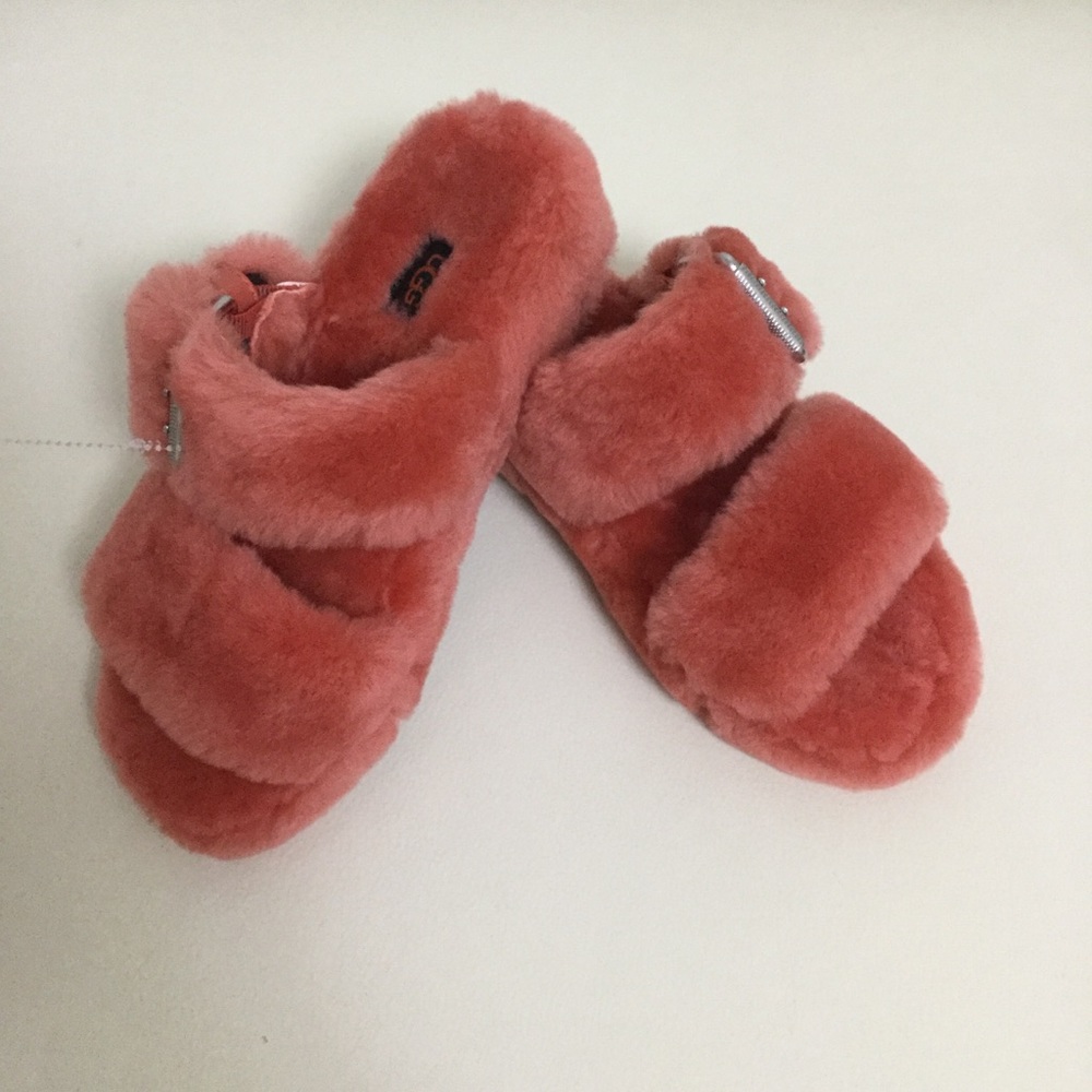 UGG Women's Fuzz Yeah Sheepskin shoes - Picture 5 of 5